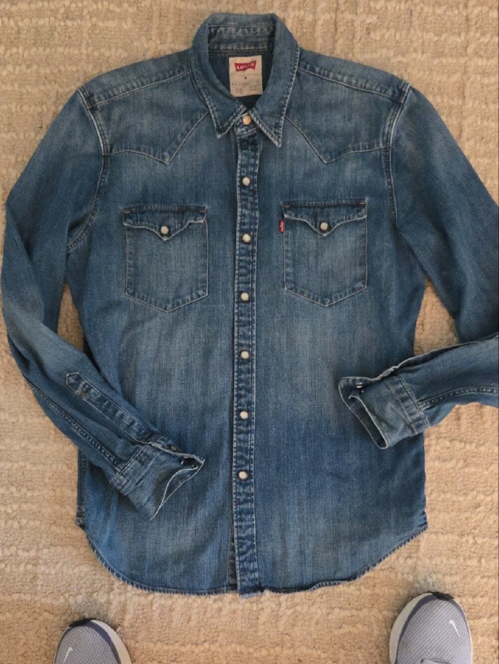 Levi's Men's Barstow Western Denim Pearl Snap Shirt - Size M - Picture 6 of 6